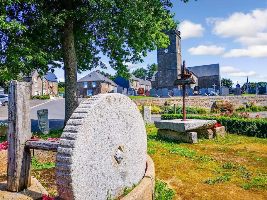 Country Side Haven Two Double Ensuite Bedrooms Couples Exclusive Rate Offered Saint-Michel-de-Montjoie 外观 照片