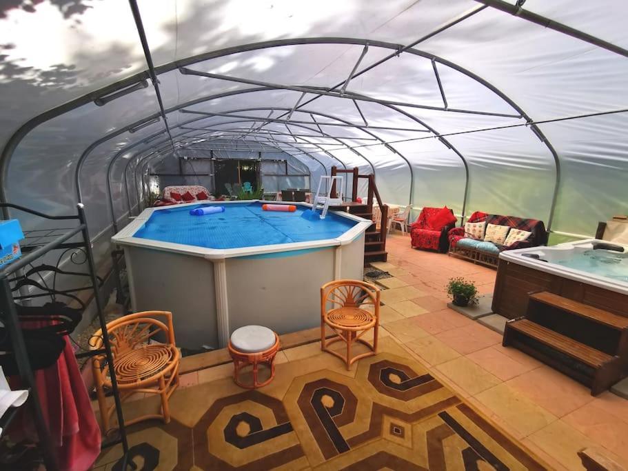 Country Side Haven Two Double Ensuite Bedrooms Couples Exclusive Rate Offered Saint-Michel-de-Montjoie 外观 照片