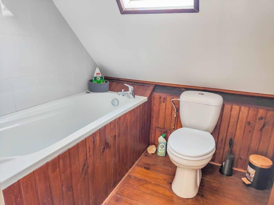Country Side Haven Two Double Ensuite Bedrooms Couples Exclusive Rate Offered Saint-Michel-de-Montjoie 外观 照片
